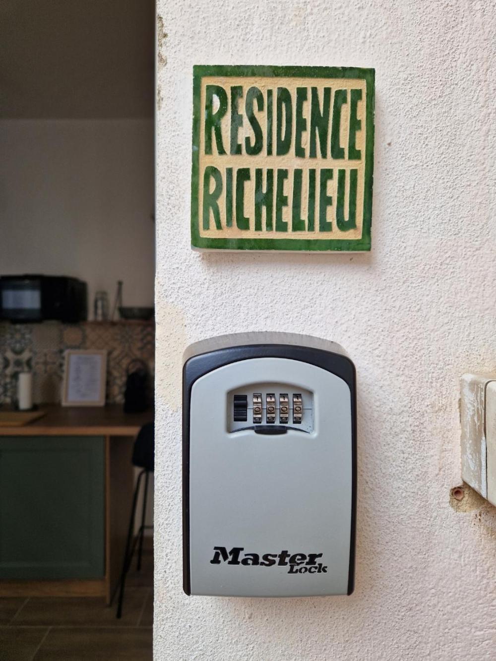 Residence Richelieu Μοντωμπάν Εξωτερικό φωτογραφία